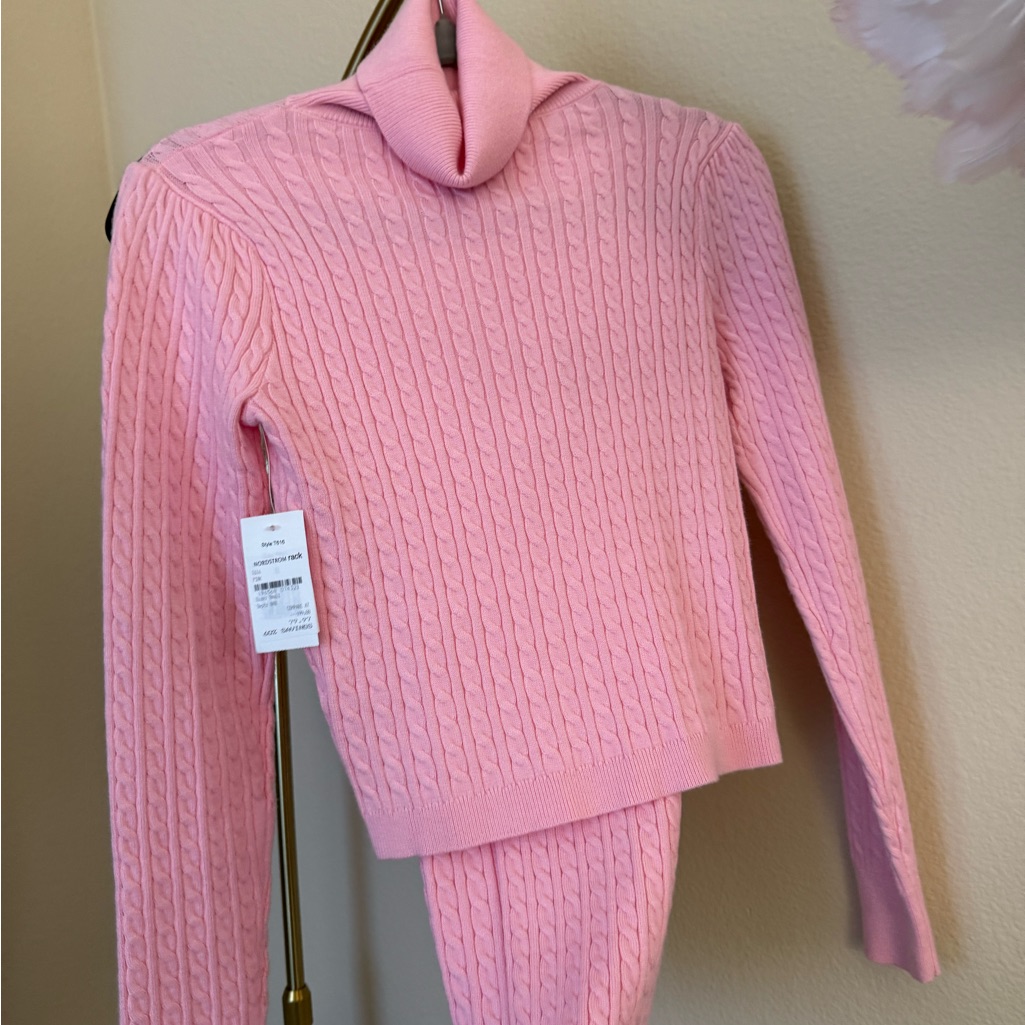 Chic Fitted Pink Cable Knit Turtleneck Sweater& Pencil Skirt Set New W/Tags
